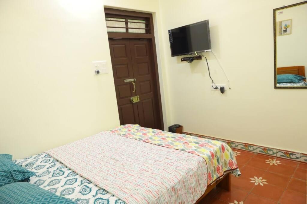 Heritage Home With 2 Bed/2 Bath With Kitchen In A Residential Neighborhood. Madurai Exterior photo