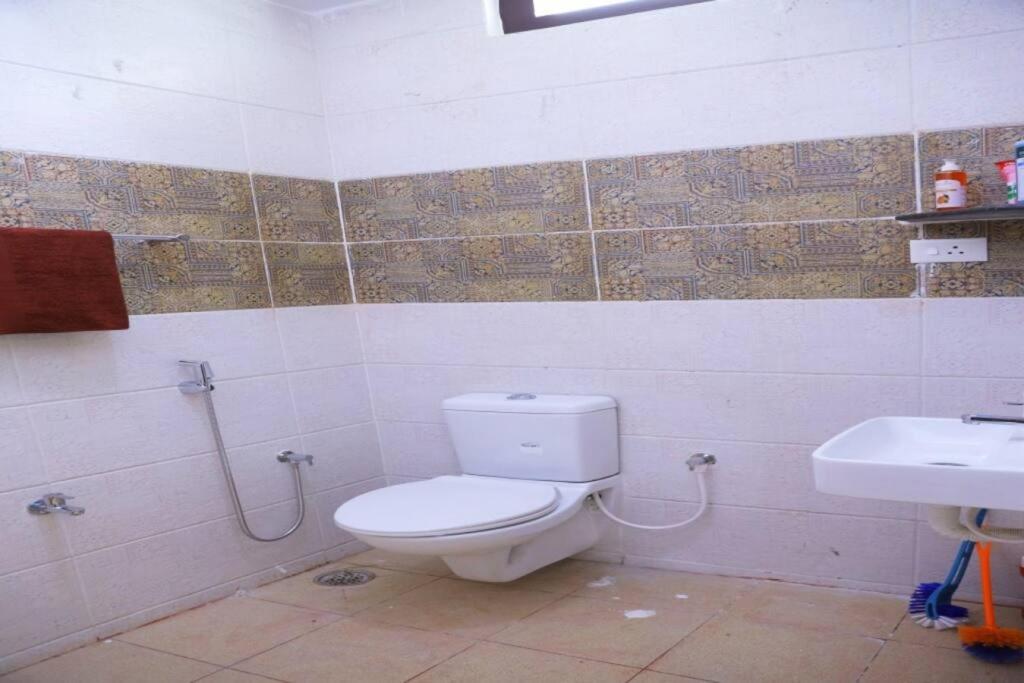 Heritage Home With 2 Bed/2 Bath With Kitchen In A Residential Neighborhood. Madurai Exterior photo